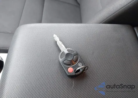 2010 Ford Escape Xlt из США, поврежденный, VIN 1FMCU9D75AKD09333